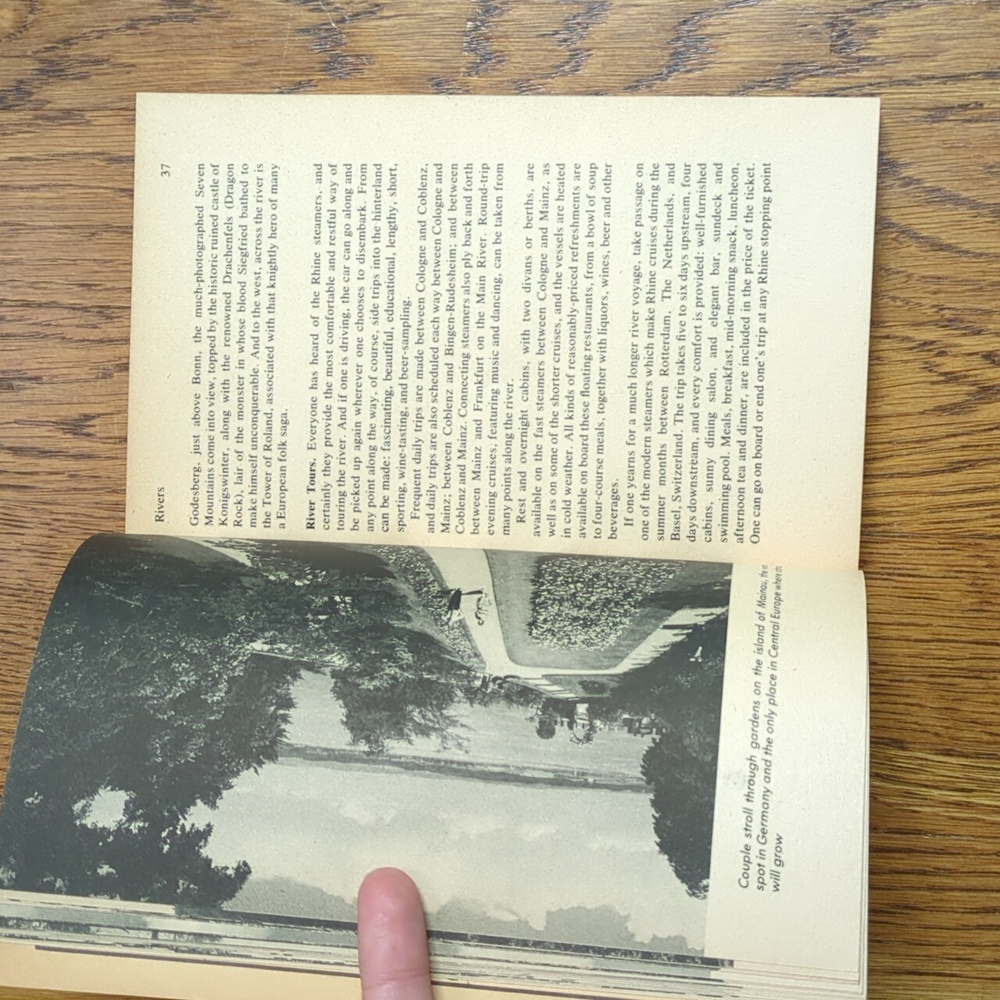 Vintage West Germany A Simon & Schuster Travel Guide Paperback Book Nonfiction - Picture 10 of 16